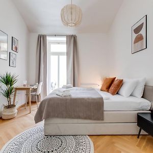 Visit Oomph Apartments