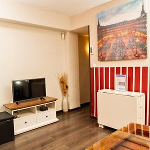 Appartement à 2 Chambres à Coucher