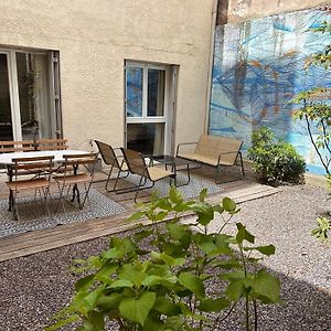 Appartement à 2 Chambres à Coucher