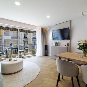 Appartement à 2 Chambres à Coucher
