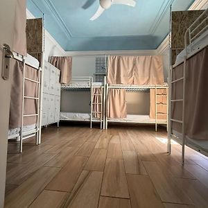 Dormitory Room Mixed