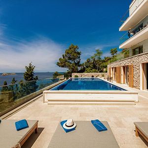 Villa Malo More