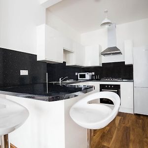 Montgomery Central Apartment