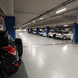 Little Mama Including A Parking Space At 100 Meters