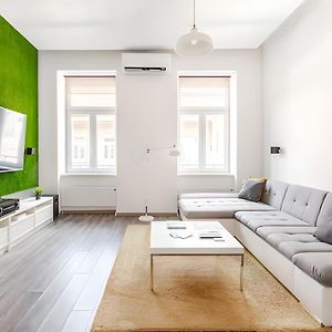 City Forest Apartment