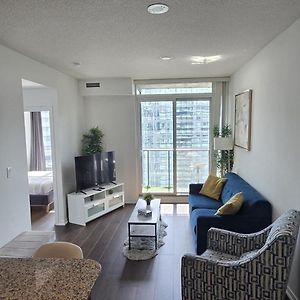 Toronto CN Tower Maple Leaf Square Luxurious 2 Bedroom Condo