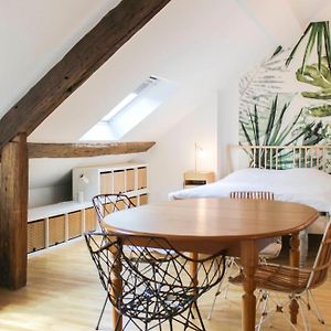 Beautiful Bright Apartment Near The Marais