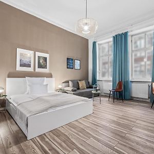 Appartement à 3 Chambres à Coucher