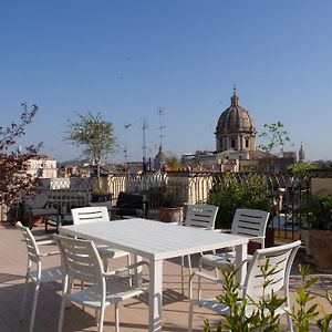 Terrace Apartment On The Monuments Of Rome