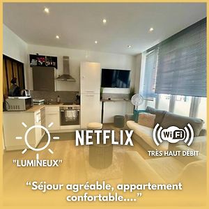 Luminux - 1P A 2P - Henriville