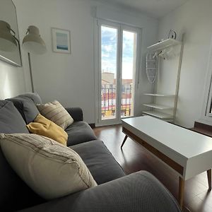 Studio Lit King-Size