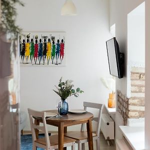 Homey Apartment Central