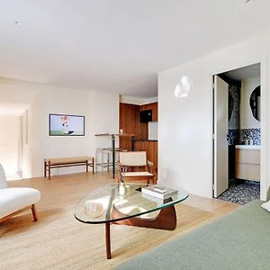 Appartement à 2 Chambres à Coucher