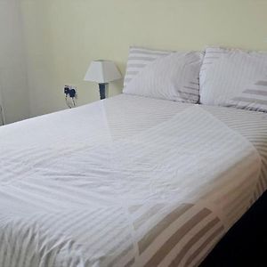 Appartement à 3 Chambres à Coucher