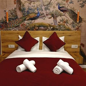 Suite à 2 Chambres à Coucher Lit King-Size