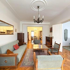 Elegant Apartment