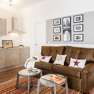 Appartement à 2 Chambres à Coucher