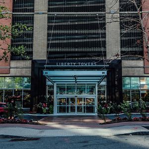 Liberty Towers - A Premier Furnished Apartment