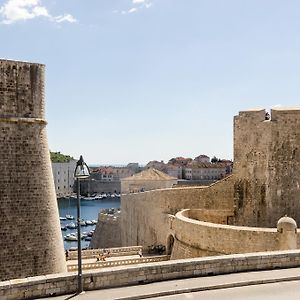Studios Loncarica