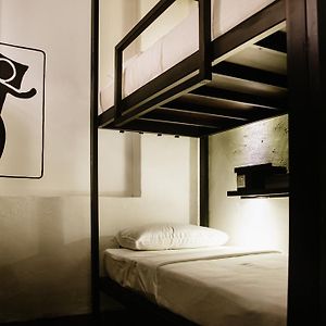Dormitory Room Mixed