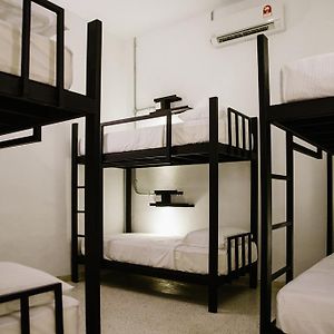 Chambre Juste Pour Femmes Dortoir