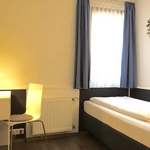 Chambre Petite Simple
