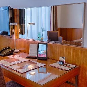 Chambre Confortable Urbaine Lit King-Size