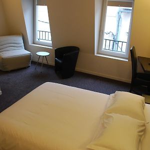 Chambre Triple Confort avec Accès aux Personnes Handicapées
