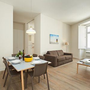 Appartement à 2 Chambres à Coucher