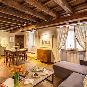 Appartement de Luxe à 2 Chambres à Coucher