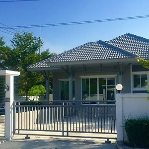 Villa à 3 Chambres à Coucher