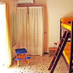 Dormitory Room Mixed