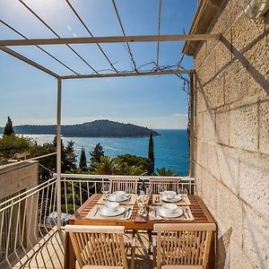 Sea View Apartment Beatrice By Irundo