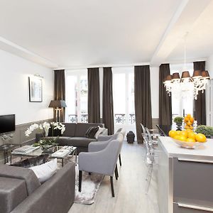 Appartement à 3 Chambres à Coucher