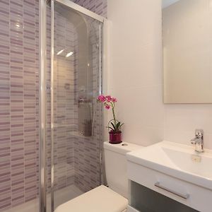 Appartement Familial à 2 Chambres à Coucher