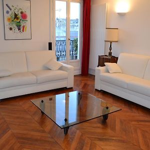 Appartement moulin rouge II