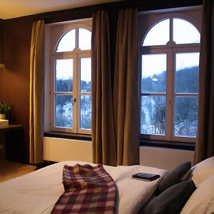 Suite à 2 Chambres à Coucher