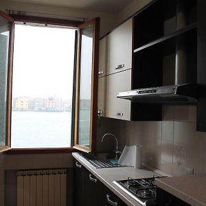 Appartement à 3 Chambres à Coucher