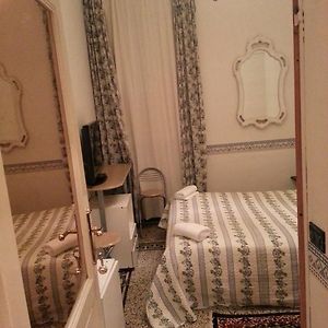 Chambre Standarde Lit King-Size