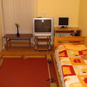 Erik Apartments