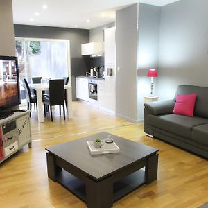 Appartement à 2 Chambres à Coucher