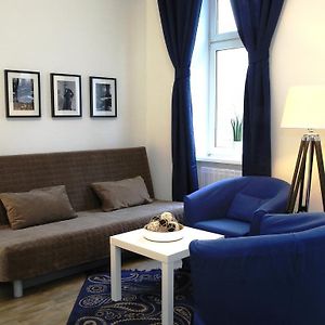 Appartement à 2 Chambres à Coucher