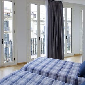 Appartement à 3 Chambres à Coucher