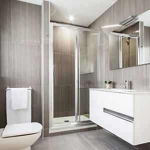 Appartement à 3 Chambres à Coucher