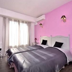 Appartement à 2 Chambres à Coucher