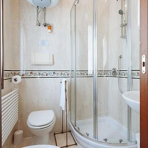 Chambre Mansardée Double Économique