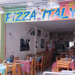 Pizza Italy Restaurant&Guesthouse