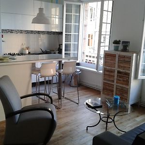 Appartement à 2 Chambres à Coucher