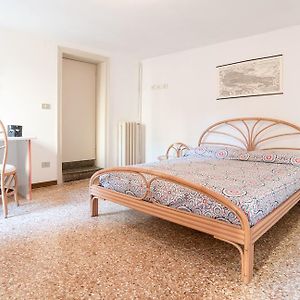 Appartement à 3 Chambres à Coucher