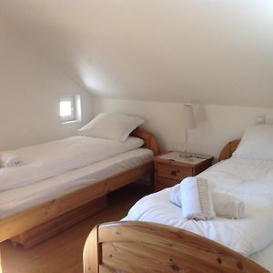 Appartement à 2 Chambres à Coucher